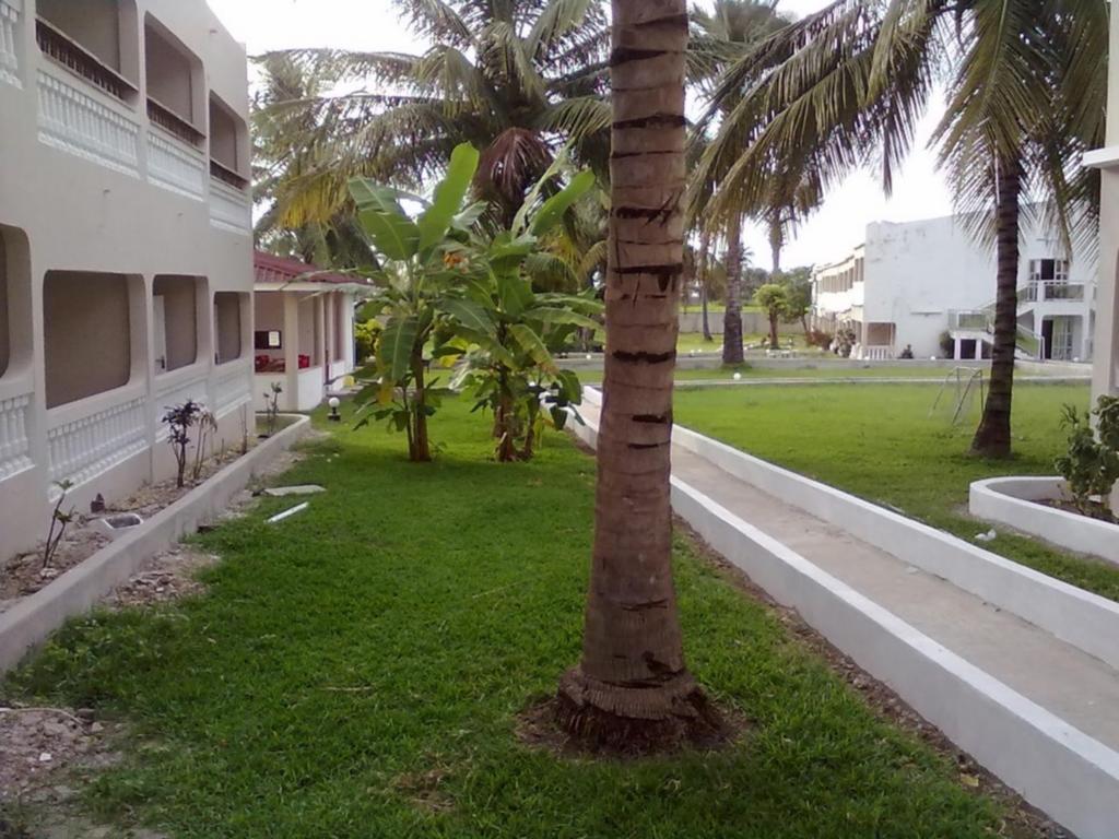 Mansea Beach Hotel Кололи Экстерьер фото