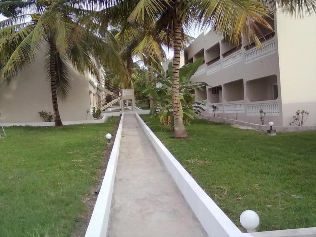Mansea Beach Hotel Кололи Экстерьер фото