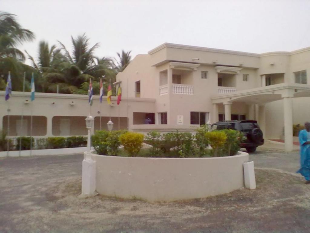Mansea Beach Hotel Кололи Экстерьер фото